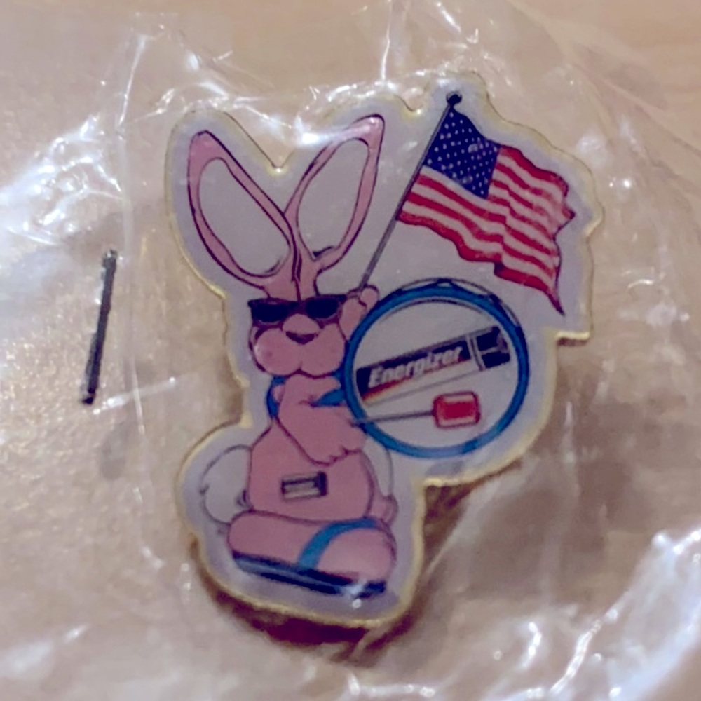 Energizer Bunny Pin NEW in pkg.